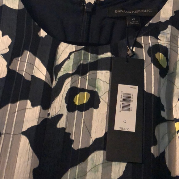 Banana Republic Floral Maxi Dress - Picture 2 of 4